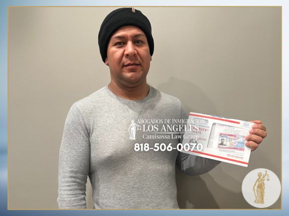 Testimonio de nuestros clientes satisfechos su Estatus Legal en USA