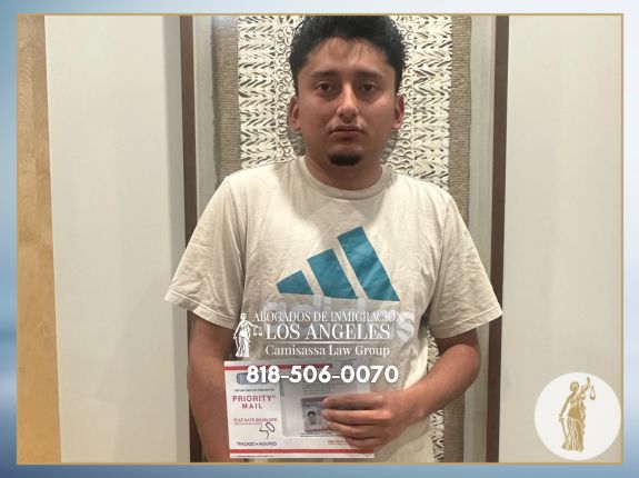 Testimonio de Cliente Satisfecho por obtener estatus legal en Estados Unidos