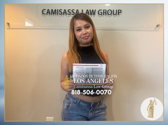 Testimonio inspirador de nuestro cliente tras lograr su estatus legal en Estados Unidos