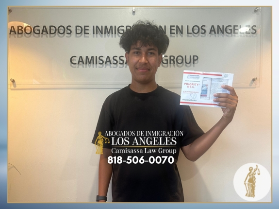Testimonio inspirador de nuestro cliente tras lograr su estatus legal en Estados Unidos