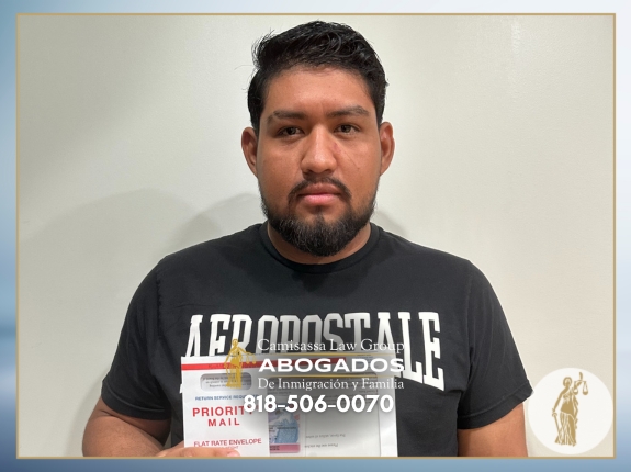 Testimonio inspirador de nuestro cliente tras lograr su estatus legal en Estados Unidos