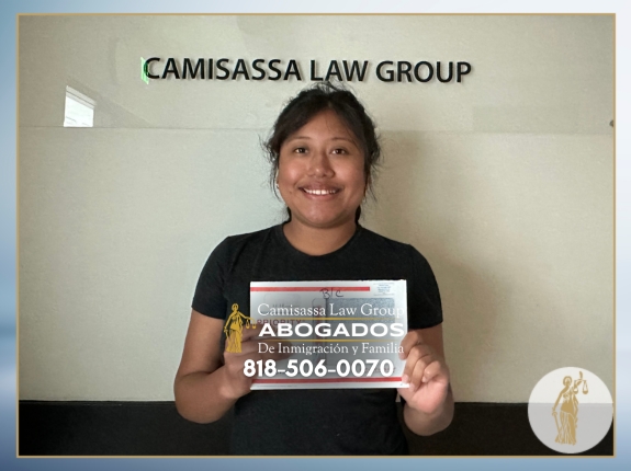 Testimonio inspirador de nuestro cliente tras lograr su estatus legal en Estados Unidos