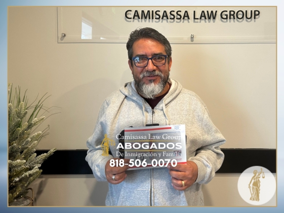 Testimonio inspirador de nuestro cliente tras lograr su estatus legal en Estados Unidos