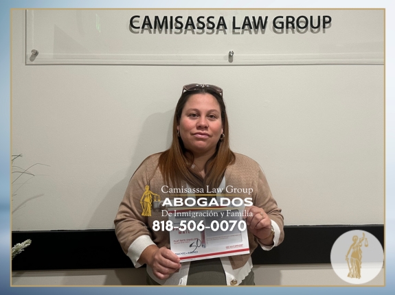 Testimonio inspirador de nuestro cliente tras lograr su estatus legal en Estados Unidos