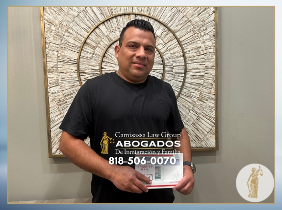 Testimonio inspirador de nuestro cliente tras lograr su estatus legal en Estados Unidos