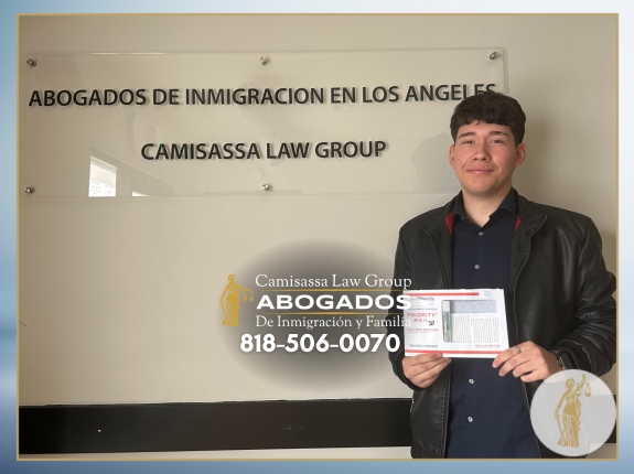 Testimonio inspirador de nuestro cliente tras lograr su estatus legal en Estados Unidos