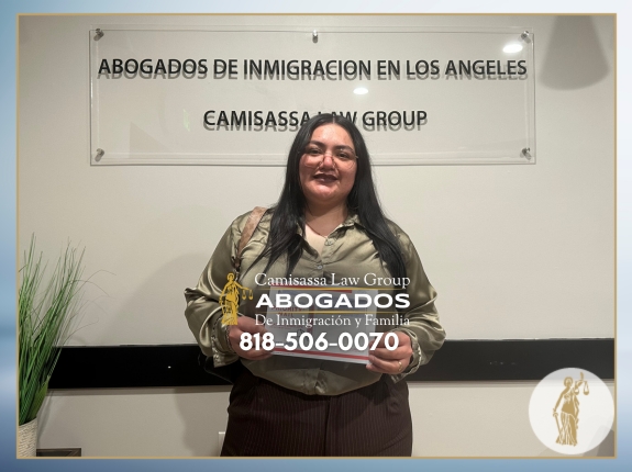Testimonio inspirador de nuestro cliente tras lograr su estatus legal en Estados Unidos