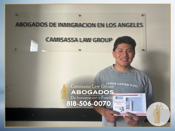 Testimonio inspirador de nuestro cliente tras lograr su estatus legal en Estados Unidos
