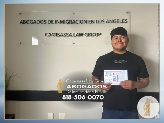 Testimonio inspirador de nuestro cliente tras lograr su estatus legal en Estados Unidos