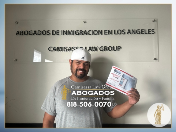 Testimonio inspirador de nuestro cliente tras lograr su estatus legal en Estados Unidos