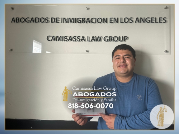 Testimonio inspirador de nuestro cliente tras lograr su estatus legal en Estados Unidos
