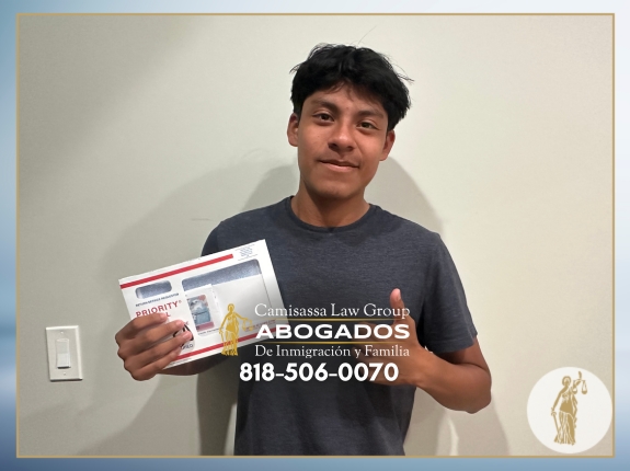 Testimonio inspirador de nuestro cliente tras lograr su estatus legal en Estados Unidos