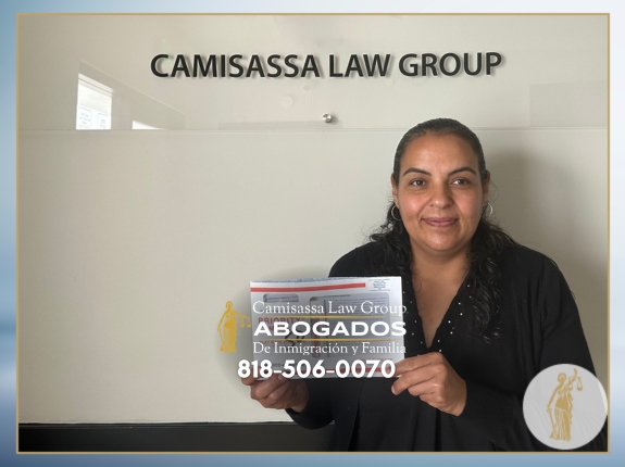 Testimonio inspirador de nuestro cliente tras lograr su estatus legal en Estados Unidos