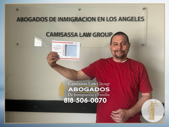 Testimonio inspirador de nuestro cliente tras lograr su estatus legal en Estados Unidos