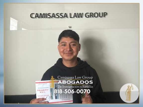 Testimonio inspirador de nuestro cliente tras lograr su estatus legal en Estados Unidos