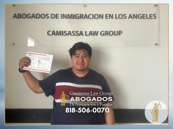 Testimonio inspirador de nuestro cliente tras lograr su estatus legal en Estados Unidos