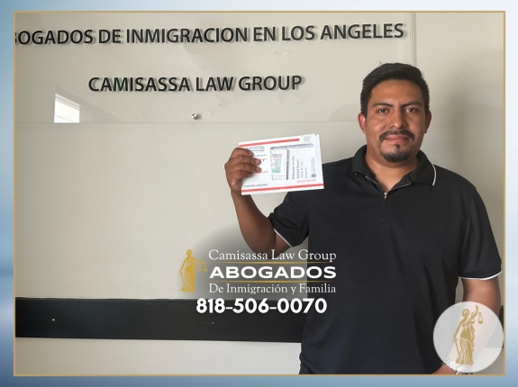 Testimonio inspirador de nuestro cliente tras lograr su estatus legal en Estados Unidos